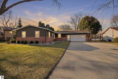 Tiny photo for 901 Riverview, Alma, MI 48801 (MLS # 1943307)