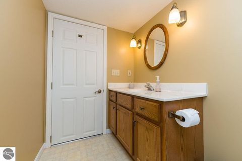 Tiny photo for 1636 E Gaylord Street, Mt Pleasant, MI 48858 (MLS # 1941613)