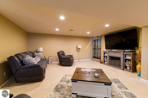 Tiny photo for 1636 E Gaylord Street, Mt Pleasant, MI 48858 (MLS # 1941613)