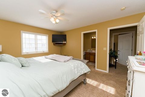 Tiny photo for 1636 E Gaylord Street, Mt Pleasant, MI 48858 (MLS # 1941613)