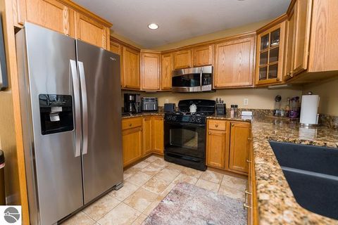 Tiny photo for 1636 E Gaylord Street, Mt Pleasant, MI 48858 (MLS # 1941613)