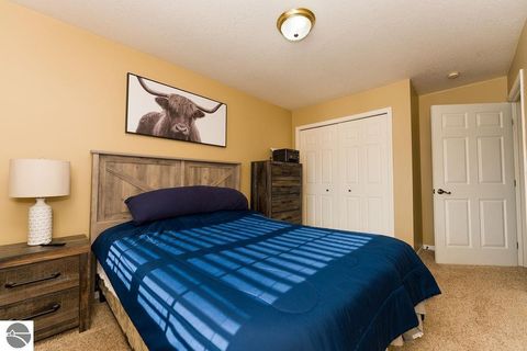 Tiny photo for 1636 E Gaylord Street, Mt Pleasant, MI 48858 (MLS # 1941613)