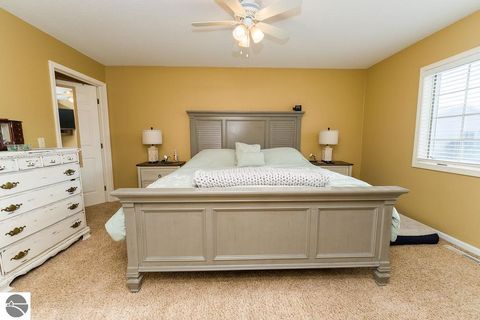 Tiny photo for 1636 E Gaylord Street, Mt Pleasant, MI 48858 (MLS # 1941613)