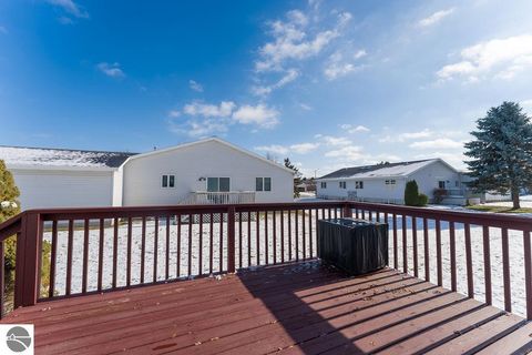 Tiny photo for 1636 E Gaylord Street, Mt Pleasant, MI 48858 (MLS # 1941613)