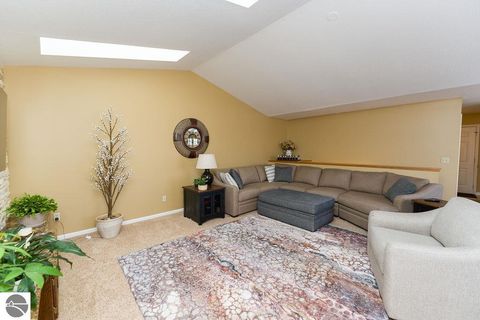 Tiny photo for 1636 E Gaylord Street, Mt Pleasant, MI 48858 (MLS # 1941613)