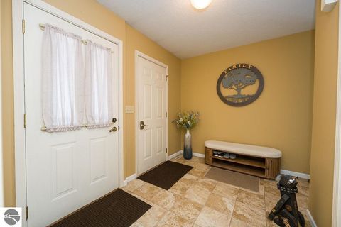 Tiny photo for 1636 E Gaylord Street, Mt Pleasant, MI 48858 (MLS # 1941613)