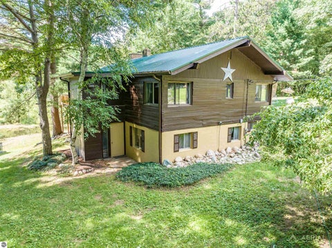 Tiny photo for 2861 Cemetery Road, Gladwin, MI 48624 (MLS # 1949842)