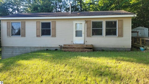 Tiny photo for 3962 Holiday RD, Traverse City, MI 49686 (MLS # 1947484)