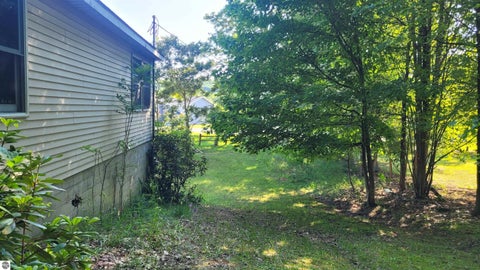 Tiny photo for 3962 Holiday RD, Traverse City, MI 49686 (MLS # 1947484)