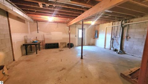 Tiny photo for 3962 Holiday RD, Traverse City, MI 49686 (MLS # 1947484)