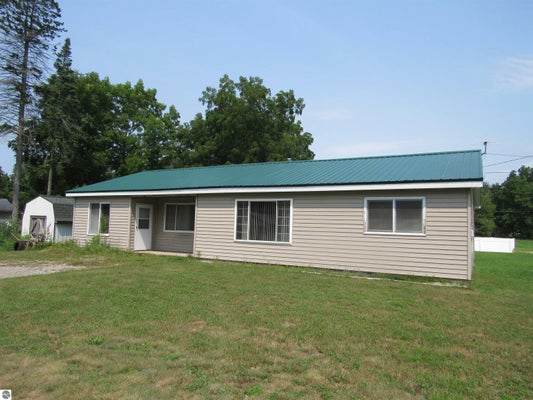 902 4TH ST, TAWAS CITY, MI 48763 - Image 7a6f5cf6f900cecd17409b00927d9aa7/869770422