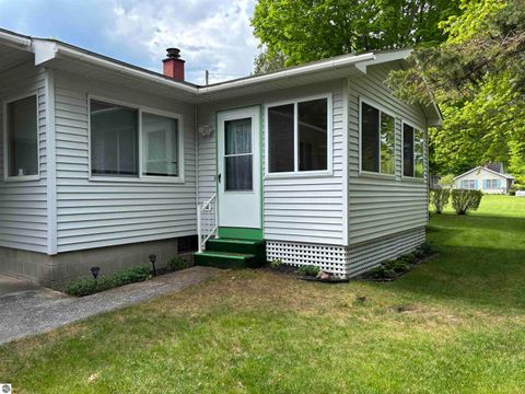 Tiny photo for 9364 N Manitou Trail, Northport, MI 49670 (MLS # 1945757)