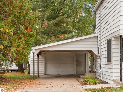 Tiny photo for 619 Linden Street, Cadillac, MI 49601 (MLS # 1951670)