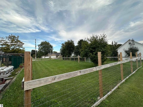 Tiny photo for 333 N Chippewa ST, Shepherd, MI 48883 (MLS # 1950572)