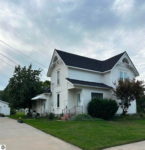 Tiny photo for 333 N Chippewa ST, Shepherd, MI 48883 (MLS # 1950572)