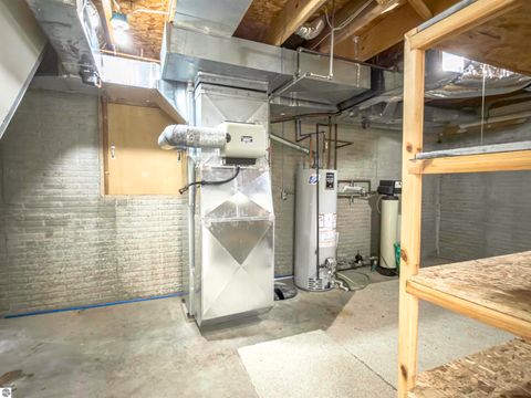 Tiny photo for 350 Applewood Lane, Mt Pleasant, MI 48858 (MLS # 1941904)