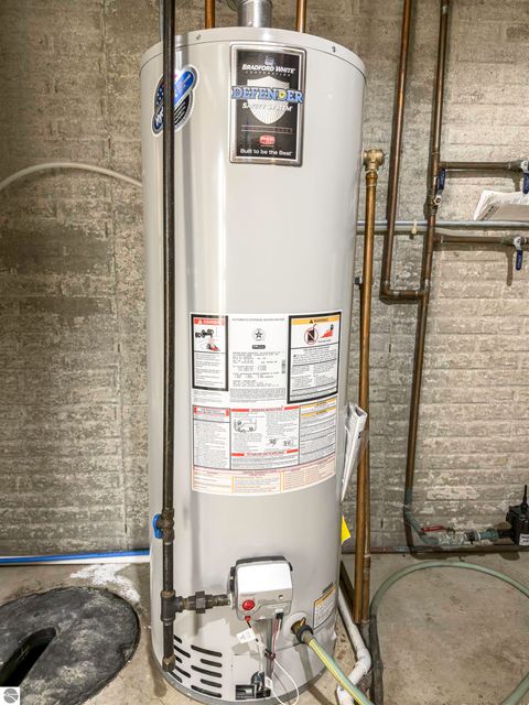 Tiny photo for 350 Applewood Lane, Mt Pleasant, MI 48858 (MLS # 1941904)