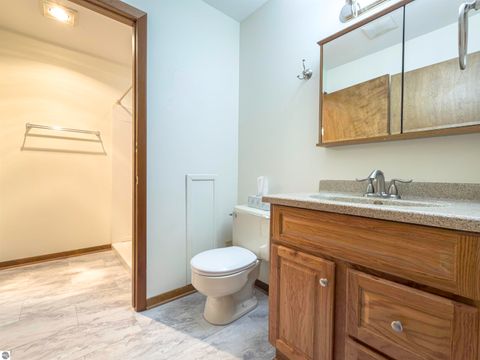 Tiny photo for 350 Applewood Lane, Mt Pleasant, MI 48858 (MLS # 1941904)