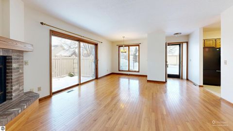 Tiny photo for 350 Applewood Lane, Mt Pleasant, MI 48858 (MLS # 1941904)