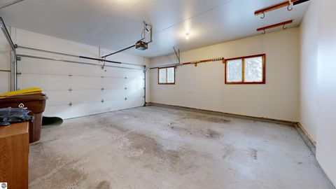 Tiny photo for 350 Applewood Lane, Mt Pleasant, MI 48858 (MLS # 1941904)