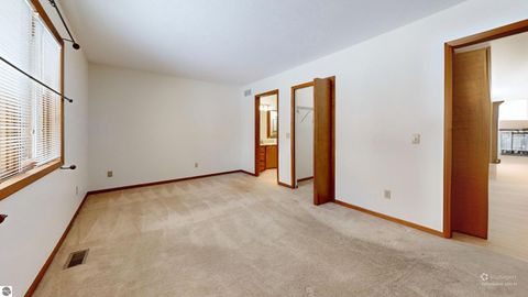 Tiny photo for 350 Applewood Lane, Mt Pleasant, MI 48858 (MLS # 1941904)