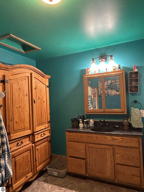 Tiny photo for 110 N Grover Avenue, Alma, MI 48801 (MLS # 1950521)