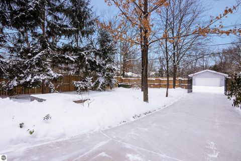 Tiny photo for 877 Hannah Avenue, Traverse City, MI 49686 (MLS # 1943487)