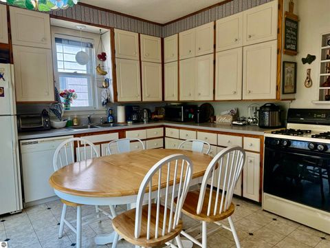 Tiny photo for 513 Walnut Street, Alma, MI 48801 (MLS # 1944608)