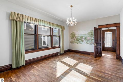 Tiny photo for 214 W Tenth Street, Traverse City, MI 49684 (MLS # 1945131)