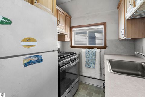 Tiny photo for 214 W Tenth Street, Traverse City, MI 49684 (MLS # 1945131)