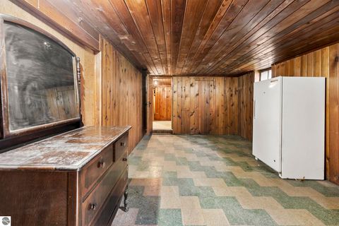 Tiny photo for 214 W Tenth Street, Traverse City, MI 49684 (MLS # 1945131)