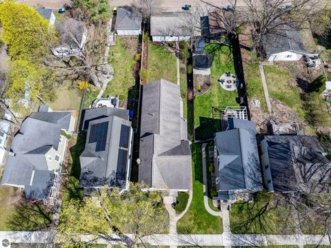 Tiny photo for 214 W Tenth Street, Traverse City, MI 49684 (MLS # 1945131)