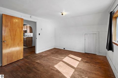 Tiny photo for 214 W Tenth Street, Traverse City, MI 49684 (MLS # 1945131)