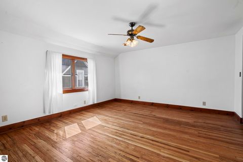 Tiny photo for 214 W Tenth Street, Traverse City, MI 49684 (MLS # 1945131)