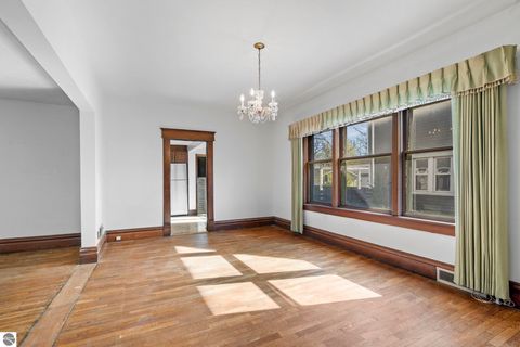 Tiny photo for 214 W Tenth Street, Traverse City, MI 49684 (MLS # 1945131)