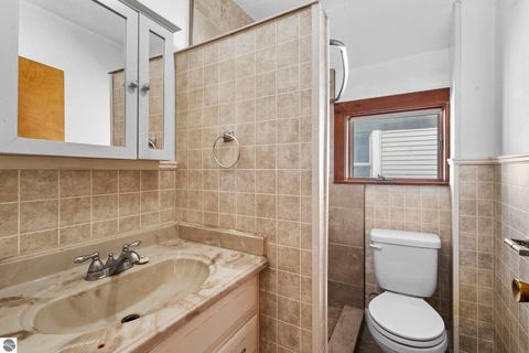 Tiny photo for 214 W Tenth Street, Traverse City, MI 49684 (MLS # 1945131)