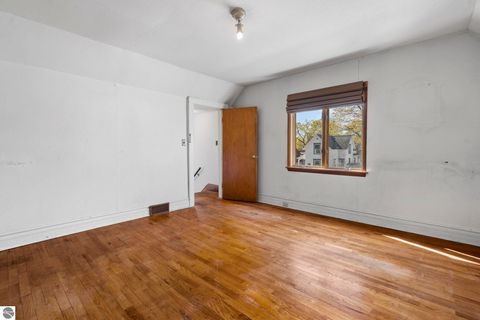 Tiny photo for 214 W Tenth Street, Traverse City, MI 49684 (MLS # 1945131)