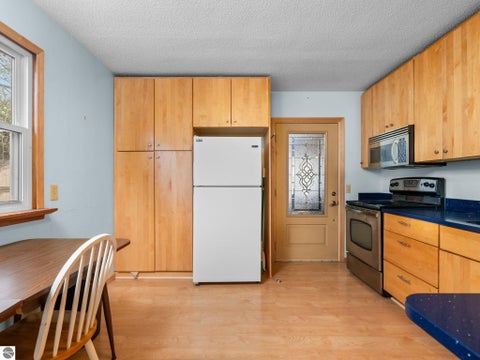 Tiny photo for 611 Washington Street, Cadillac, MI 49601 (MLS # 1950465)