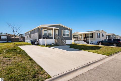 Photo of 2111 Summerfield Lane, Traverse City, MI 49686 (MLS # 1945002)