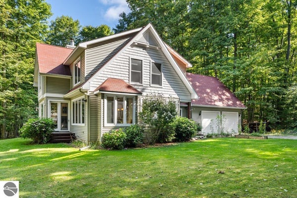 10567 BAY RIDGE ESTATES DR, ELLSWORTH, MI 49729 - Image 7d85579ad67d2fc0f5ec58c6ff7acceb/3620858081