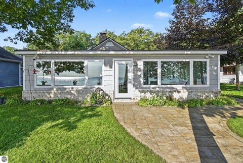 Tiny photo for 1270 N Huron Road, Tawas City, MI 48763 (MLS # 1950051)