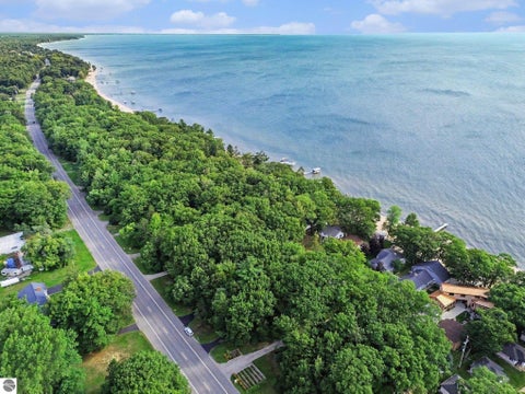 Tiny photo for 1270 N Huron Road, Tawas City, MI 48763 (MLS # 1950051)