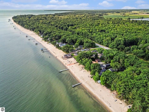 Tiny photo for 1270 N Huron Road, Tawas City, MI 48763 (MLS # 1950051)