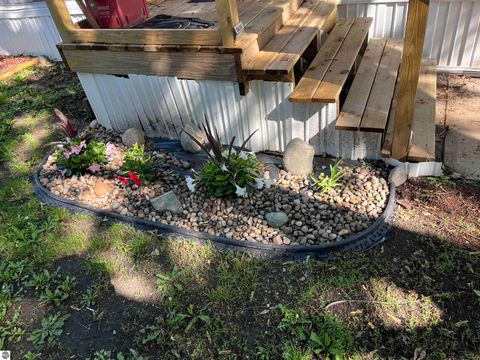 Tiny photo for 315 Linwood Avenue, Alma, MI 48801 (MLS # 1945731)