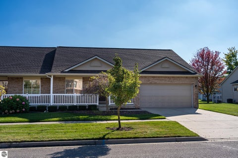 Photo of 1662 Chippewa Way, Mt Pleasant, MI 48858 (MLS # 1951894)