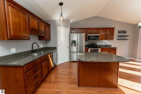Tiny photo for 1662 Chippewa Way, Mt Pleasant, MI 48858 (MLS # 1951894)