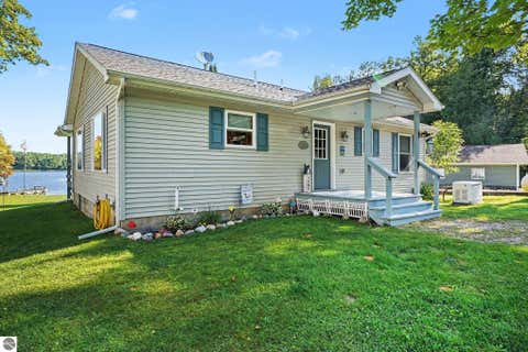 Tiny photo for 4422 S Sunset Drive, Glennie, MI 48737 (MLS # 1949666)