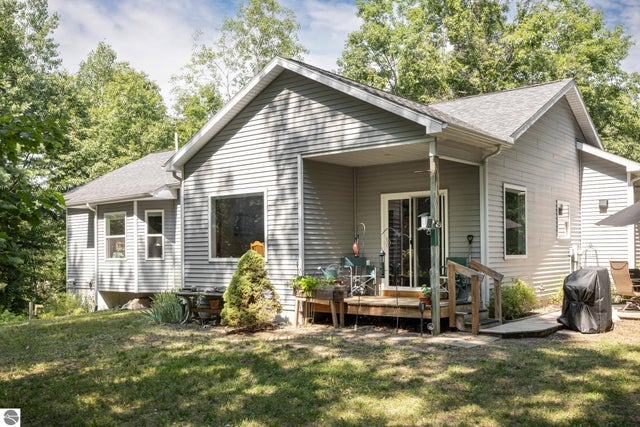 1854 Round Lake Road