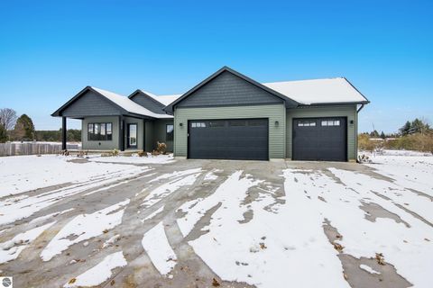 Tiny photo for 4054 Center Farm Lane, Traverse City, MI 49685 (MLS # 1942608)