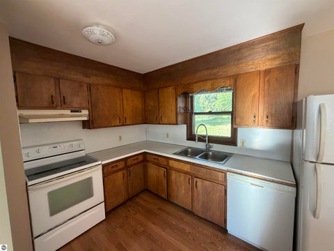 Tiny photo for 1115 Park, Clare, MI 48617 (MLS # 1950028)
